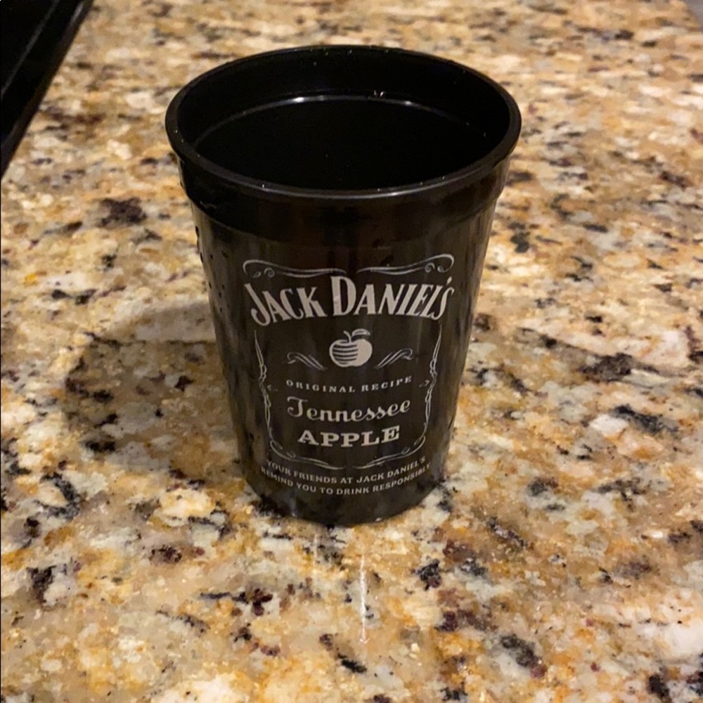 Set of 4 Jack Daniels Apple Black Plastic Cups